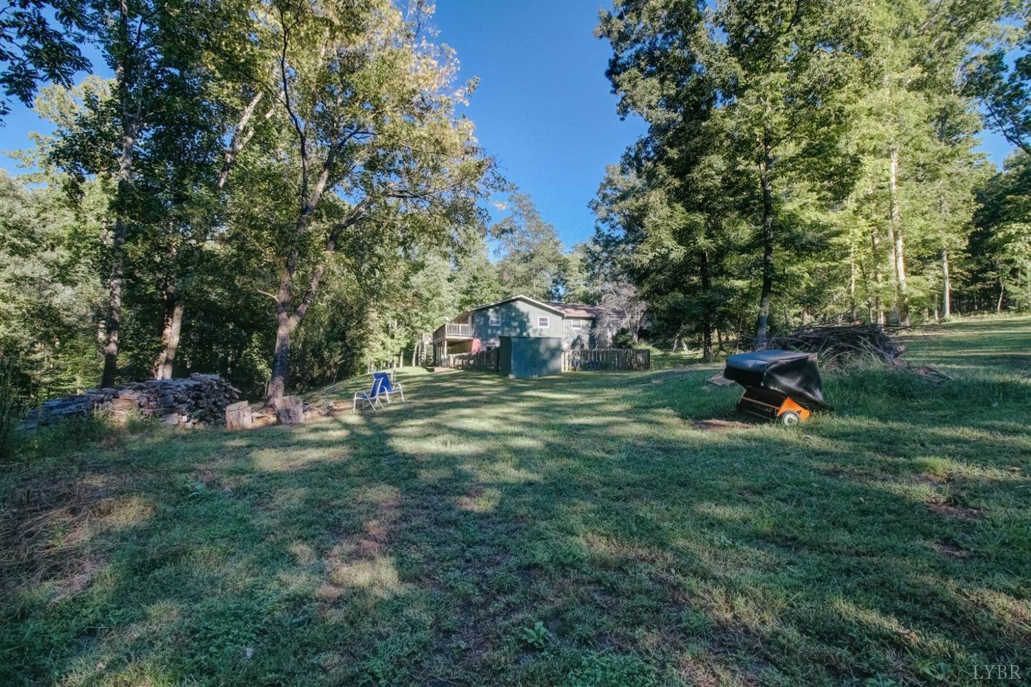 1319 Oakwood Knolls Drive, Bedford, VA 24523