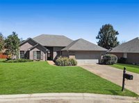 206 Wildberry Ct, Pearl, MS 39208