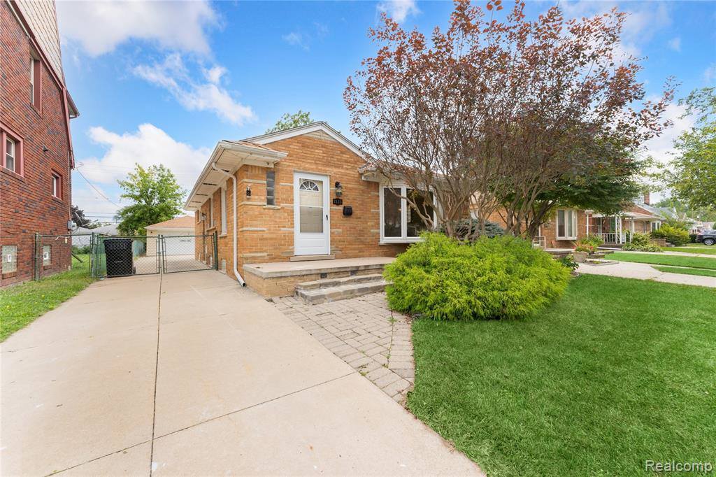 7173 Shenandoah Avenue, Allen Park, MI 48101