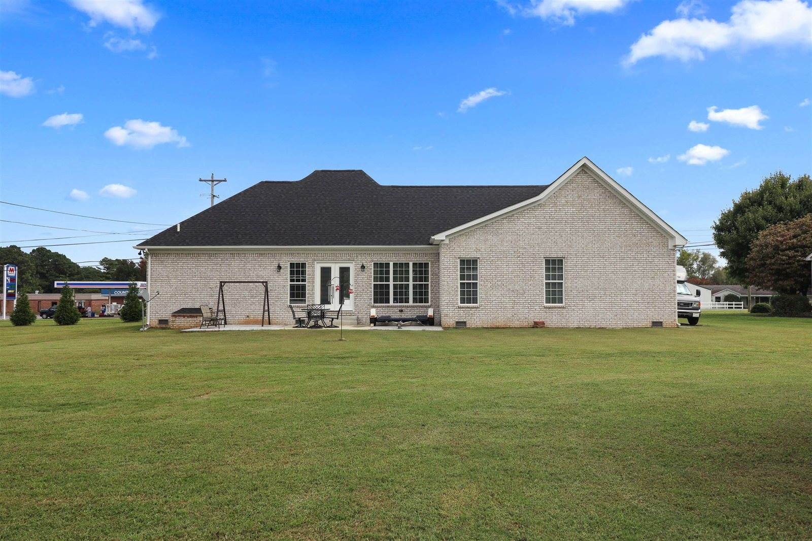 2525 Bowling Green Rd., Franklin, KY 42134