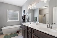 2525 Bowling Green Rd., Franklin, KY 42134