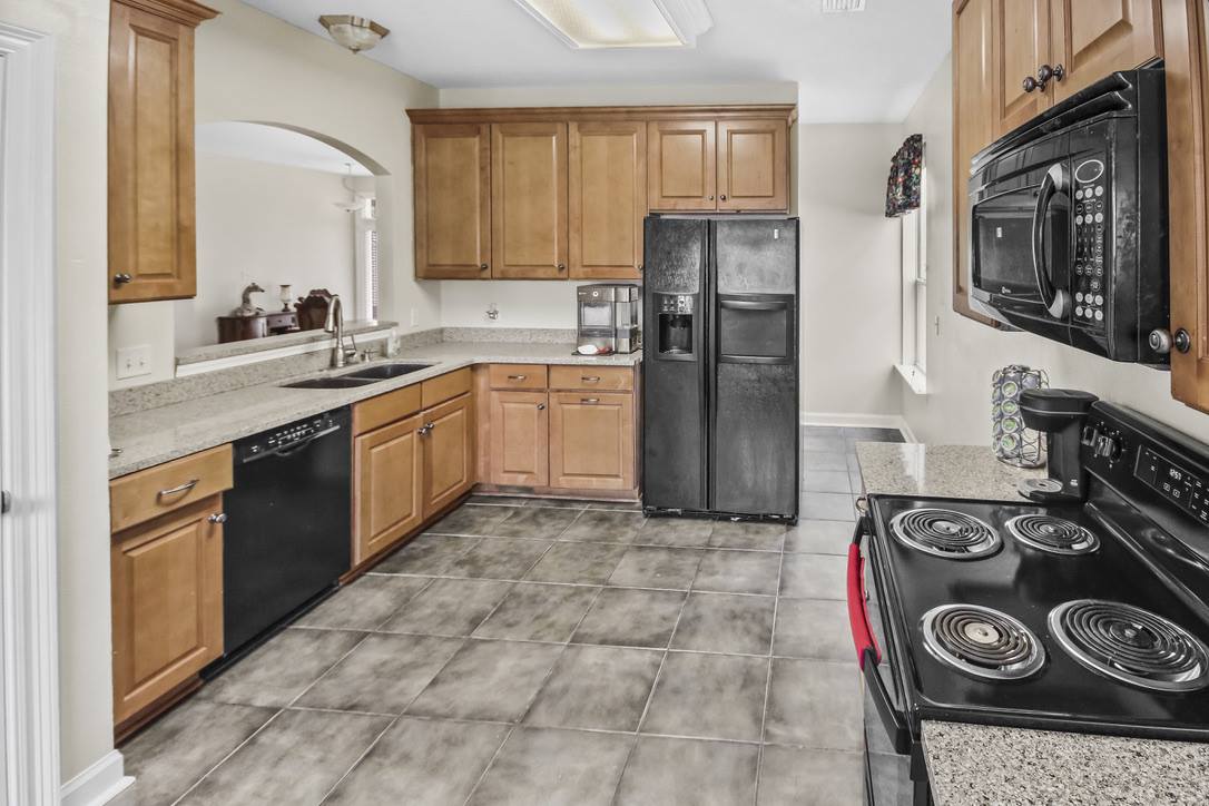 435 Atwater Court, Mary Esther, FL 32569