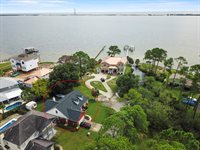 435 Atwater Court, Mary Esther, FL 32569