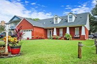 435 Atwater Court, Mary Esther, FL 32569