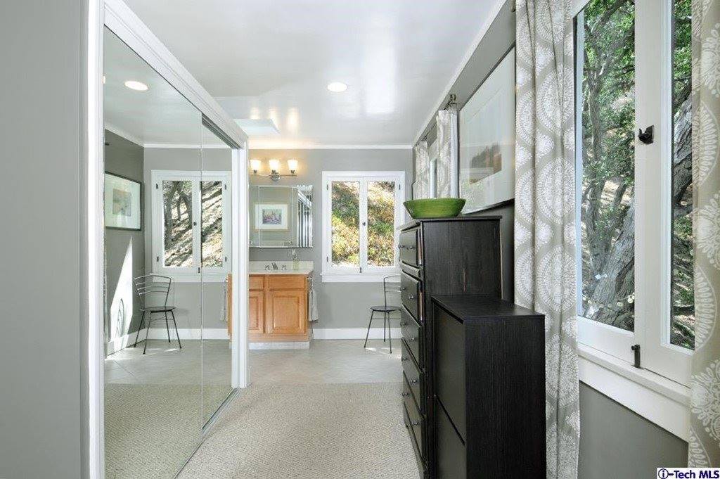 1326 San Luis Rey Drive, Glendale, CA 91208