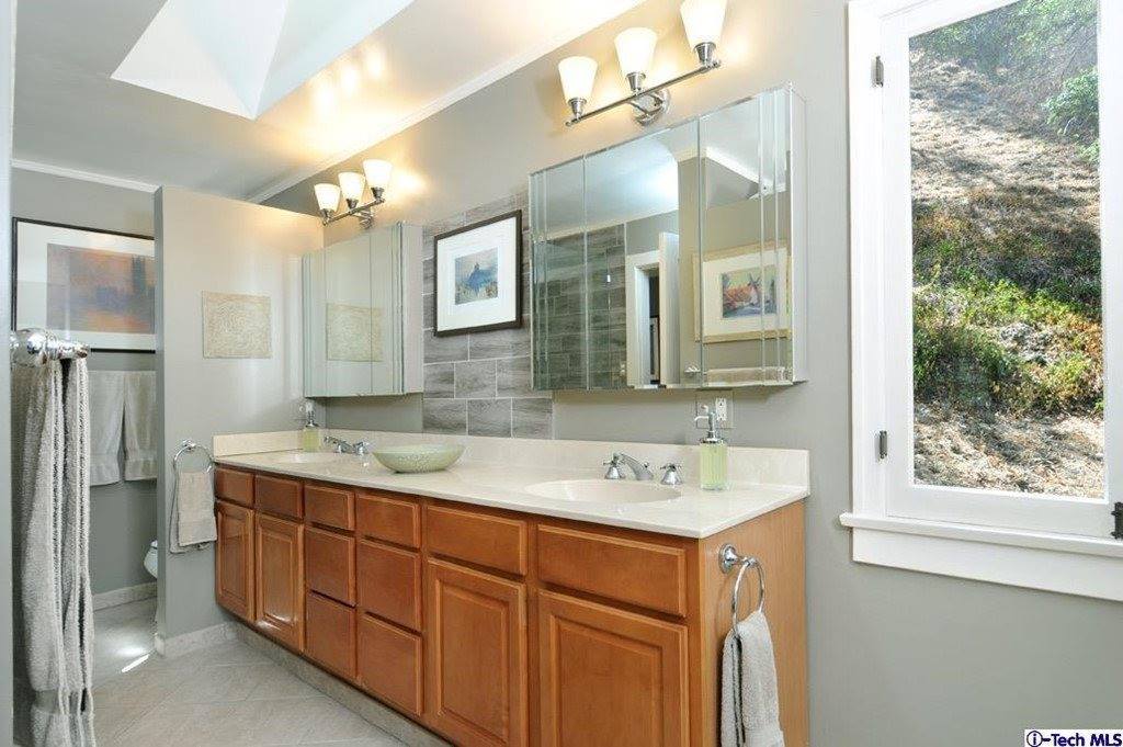 1326 San Luis Rey Drive, Glendale, CA 91208