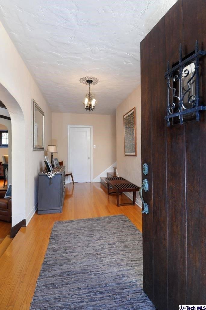 1326 San Luis Rey Drive, Glendale, CA 91208