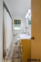 2406 S 49 Street, Omaha, NE 68106