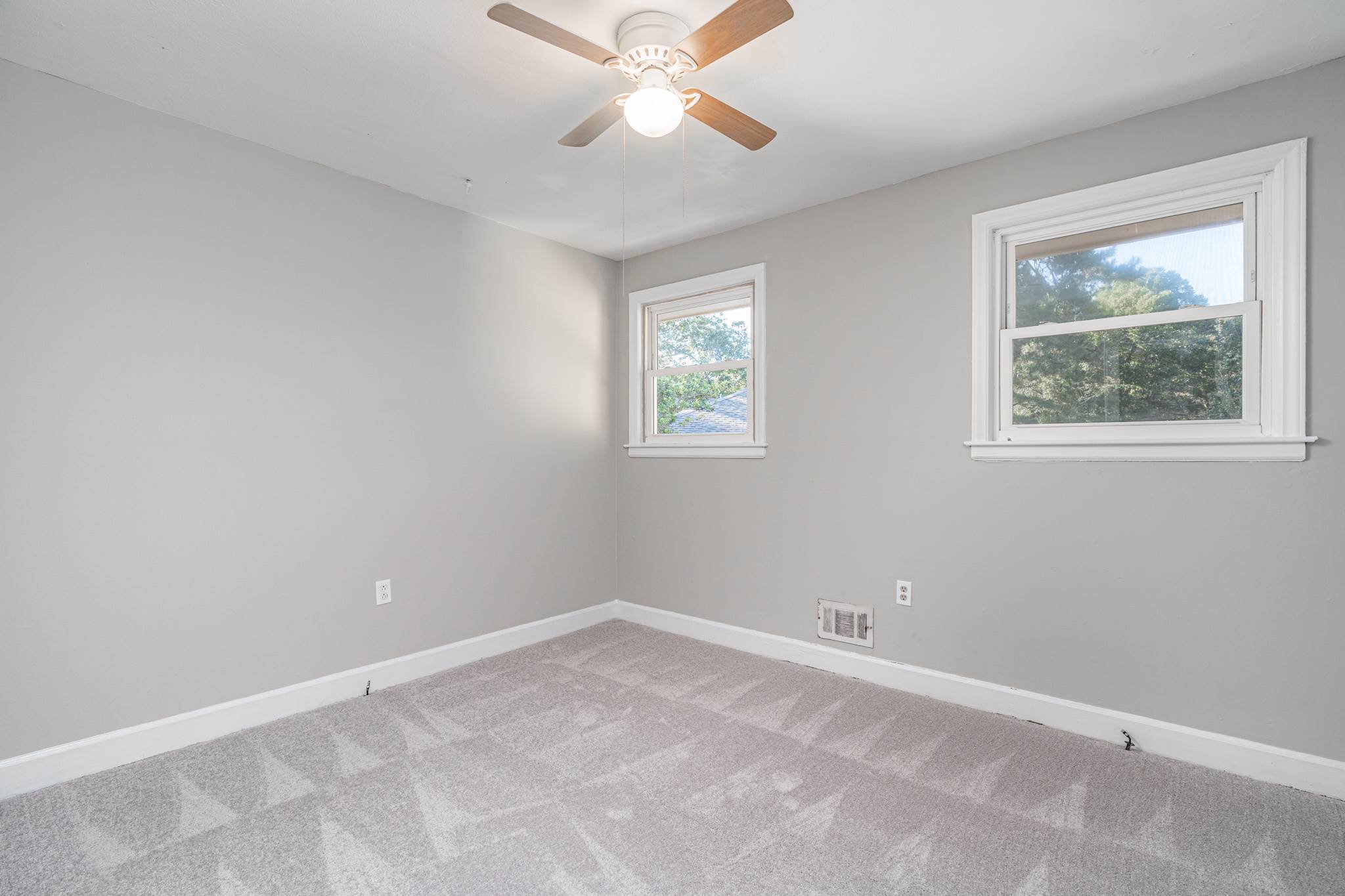 2815 Kirkwood Dr, West Columbia, SC 29170