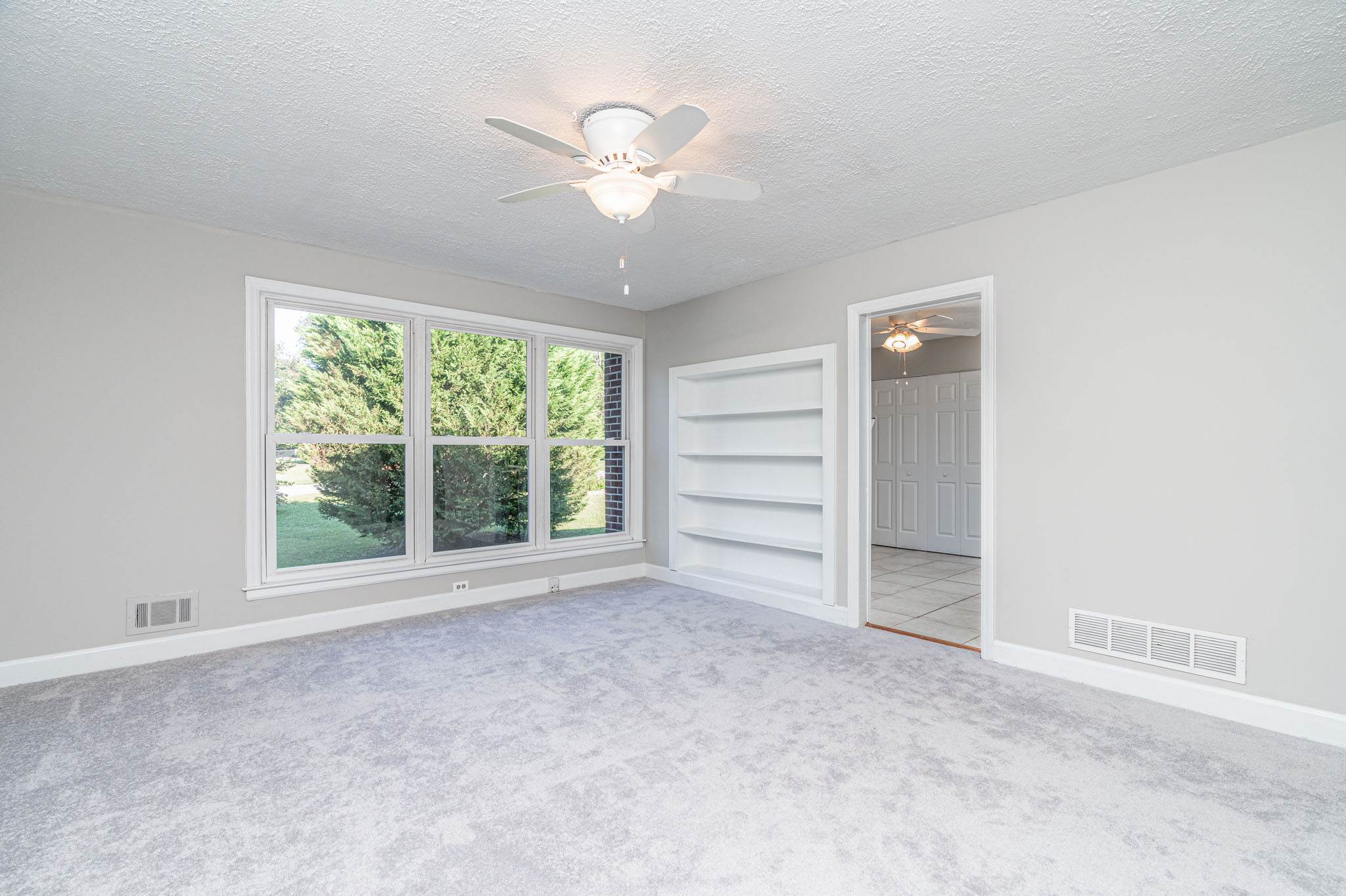 2815 Kirkwood Dr, West Columbia, SC 29170