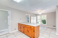 2815 Kirkwood Dr, West Columbia, SC 29170