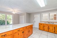 2815 Kirkwood Dr, West Columbia, SC 29170