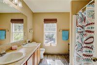 38825 Haskins St, Sandy, OR 97055