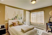 38825 Haskins St, Sandy, OR 97055