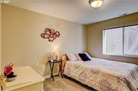 38825 Haskins St, Sandy, OR 97055