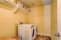 38825 Haskins St, Sandy, OR 97055