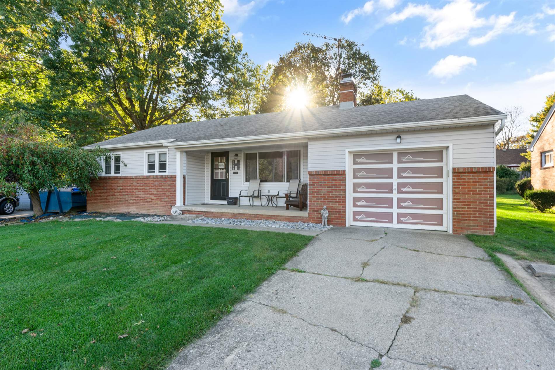 1823 Eden Lane, Youngstown, OH 44509