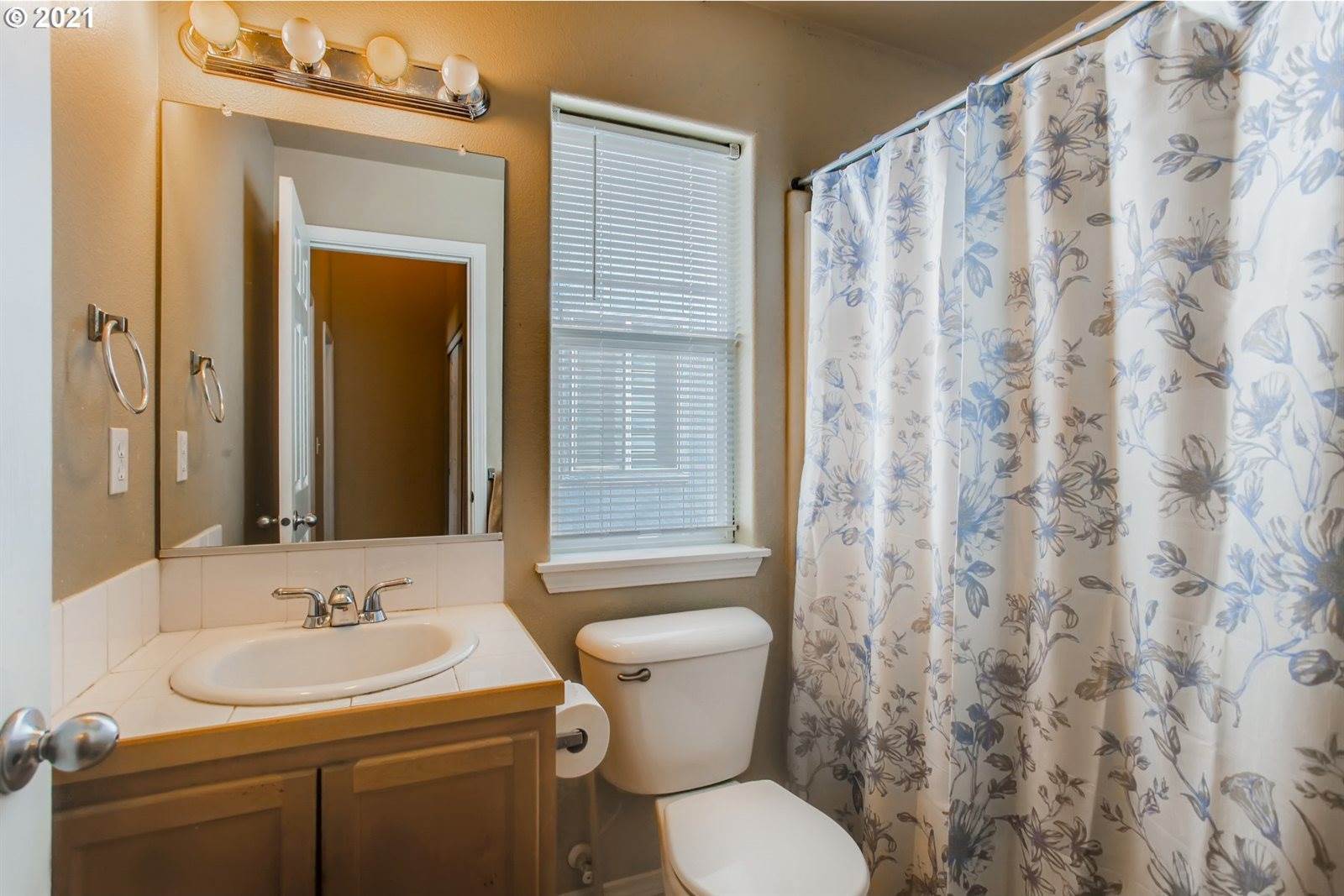 457 North 7TH Ave, Cornelius, OR 97113