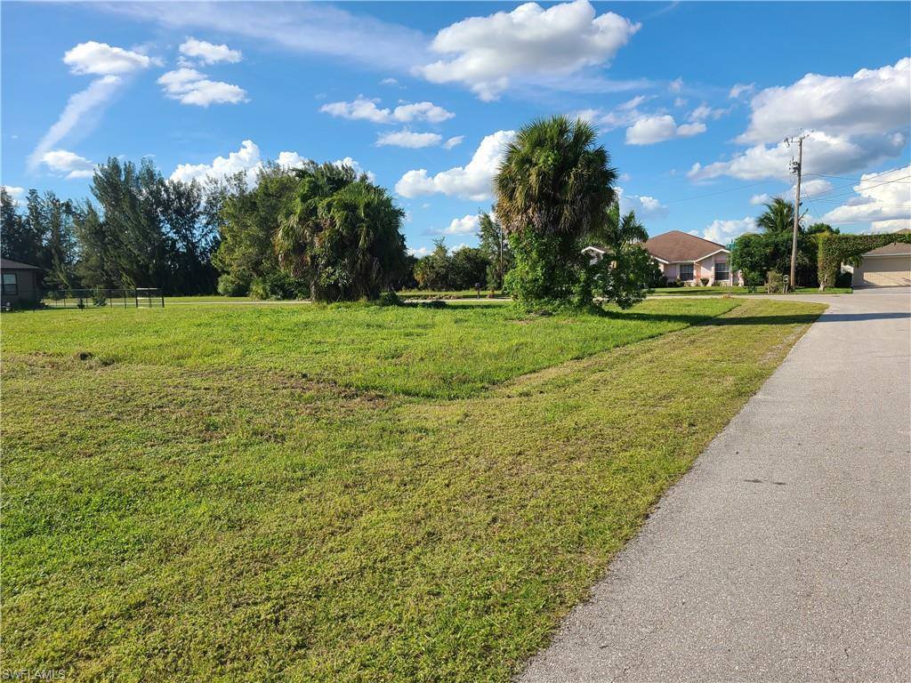 1302 SW 5th Avenue, Cape Coral, FL 33991