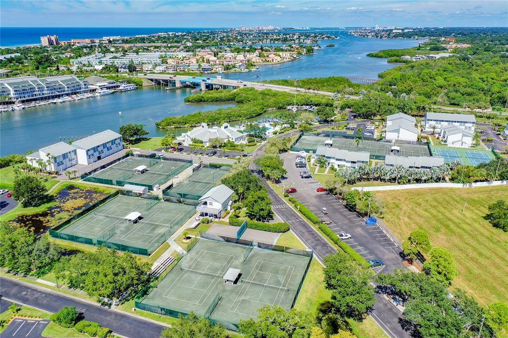 11535 Shipwatch Way, Largo, FL 33774