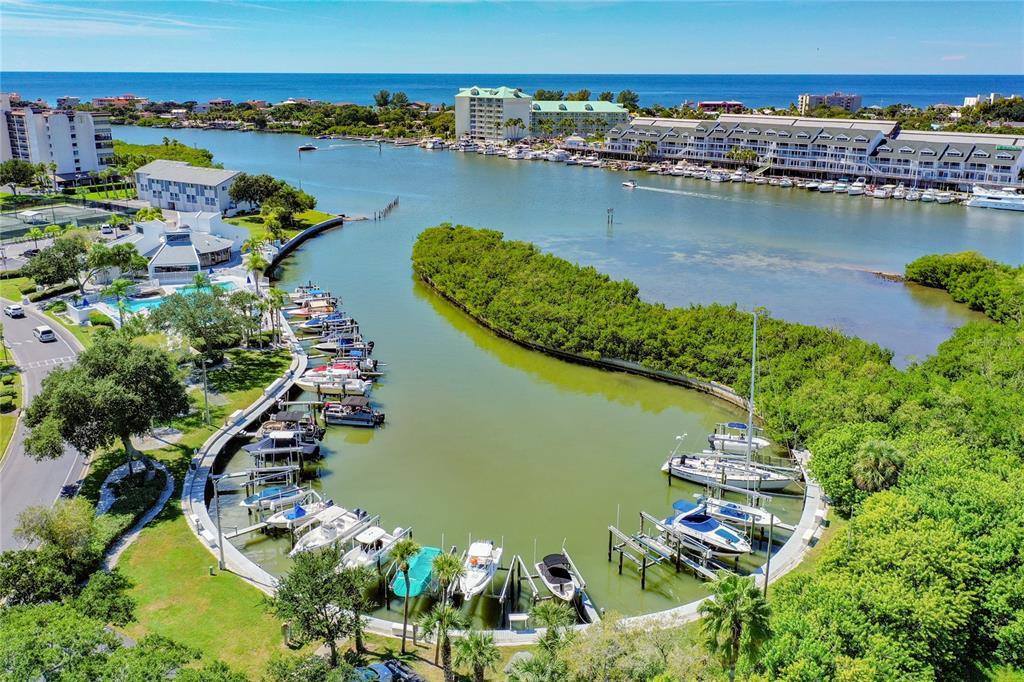 11535 Shipwatch Way, Largo, FL 33774