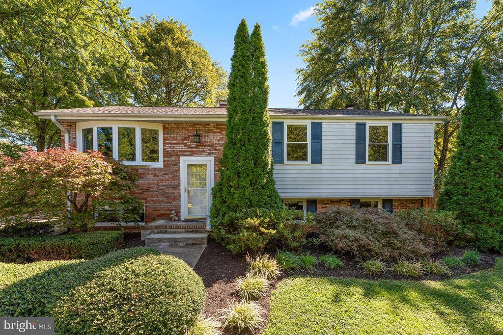 7709 Pear Avenue, Jessup, MD 20794