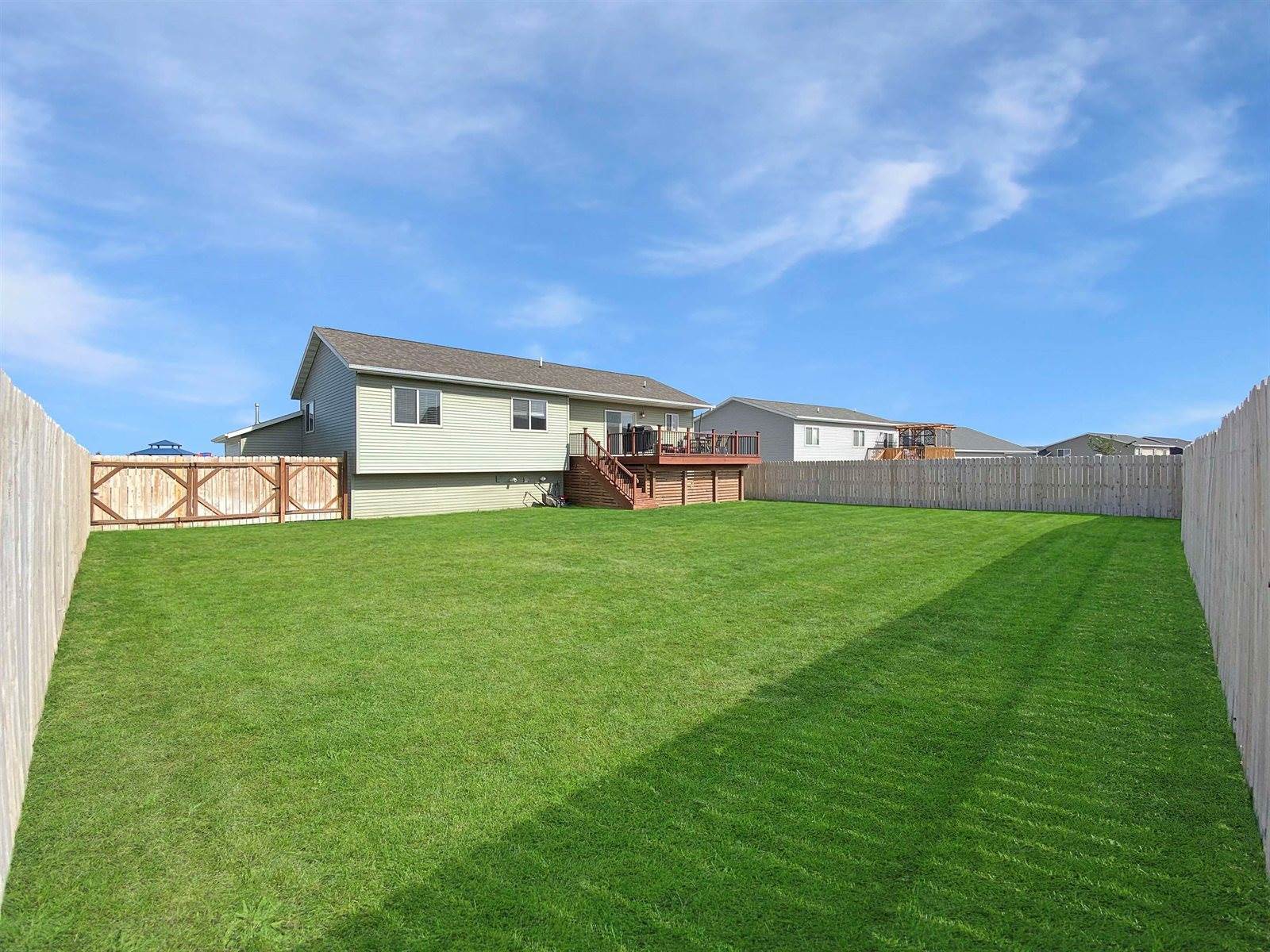 912 34th Ave. NE, Minot, ND 58703