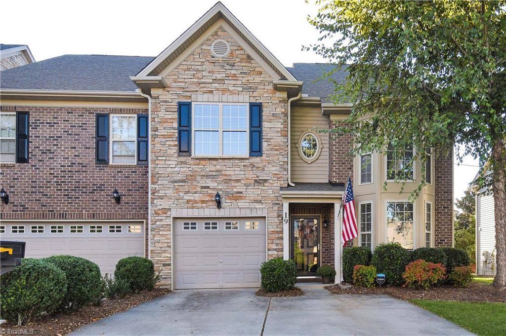 19 Saint Christopher Square, Greensboro, NC 27410