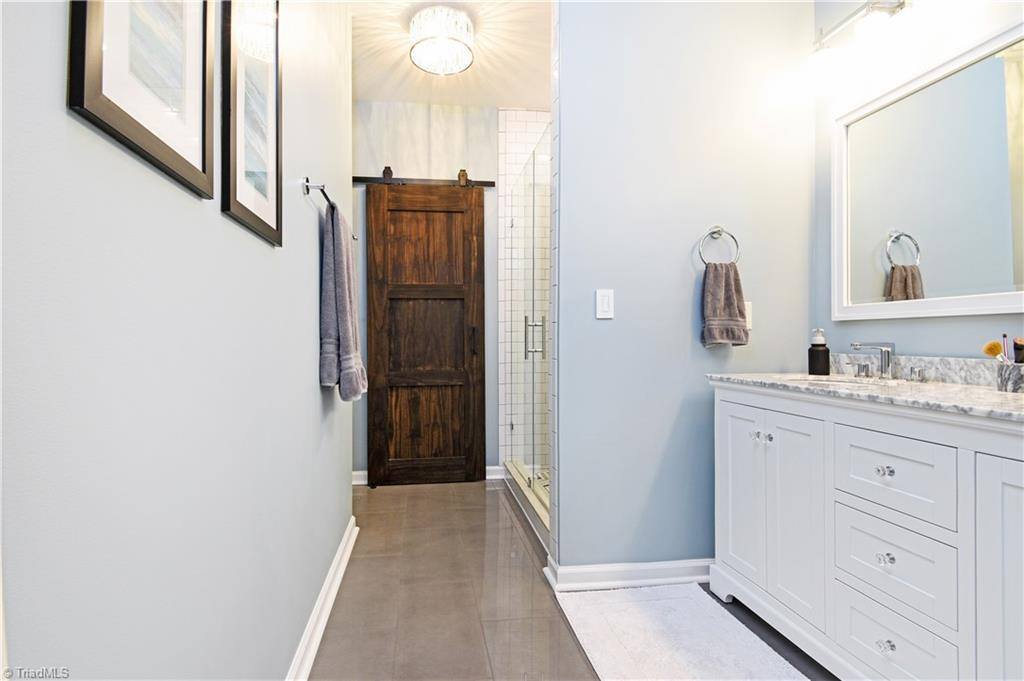 19 Saint Christopher Square, Greensboro, NC 27410