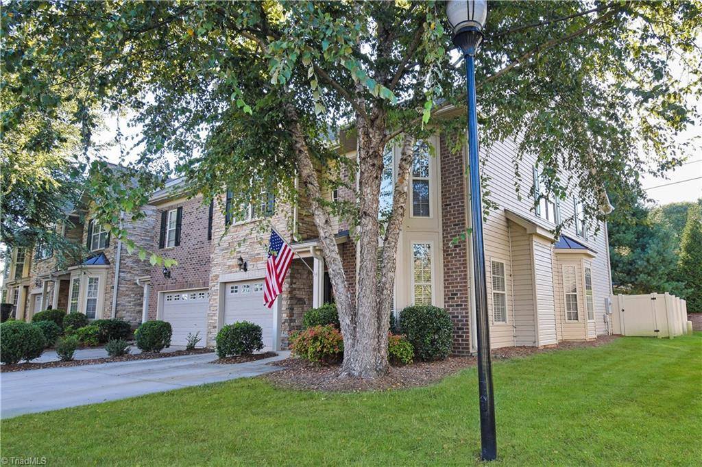 19 Saint Christopher Square, Greensboro, NC 27410