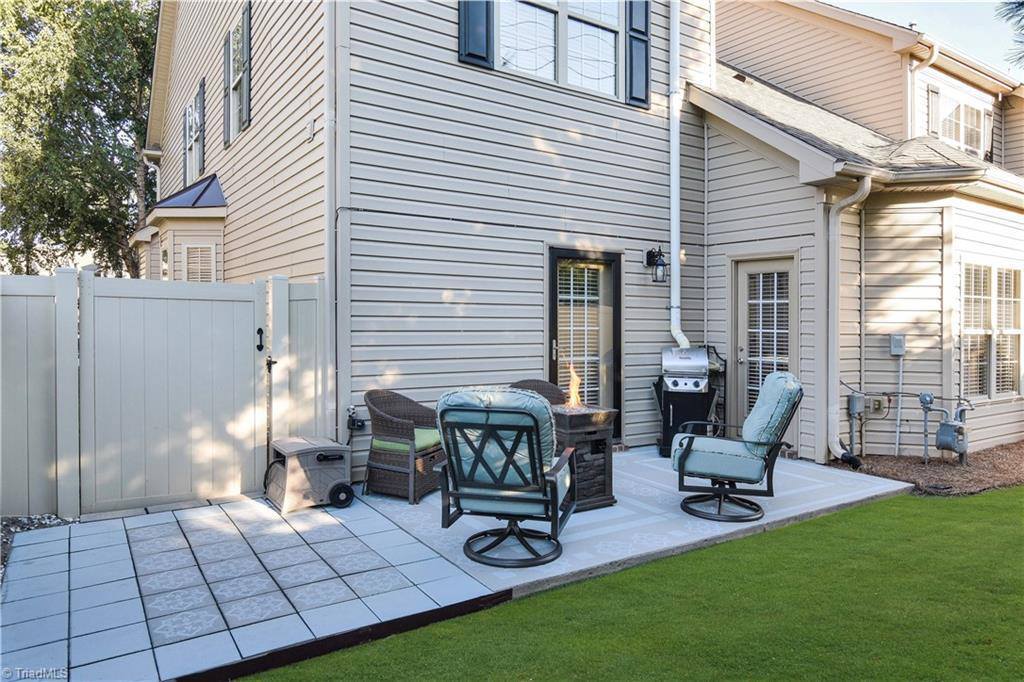 19 Saint Christopher Square, Greensboro, NC 27410