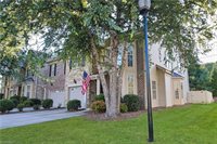 19 Saint Christopher Square, Greensboro, NC 27410