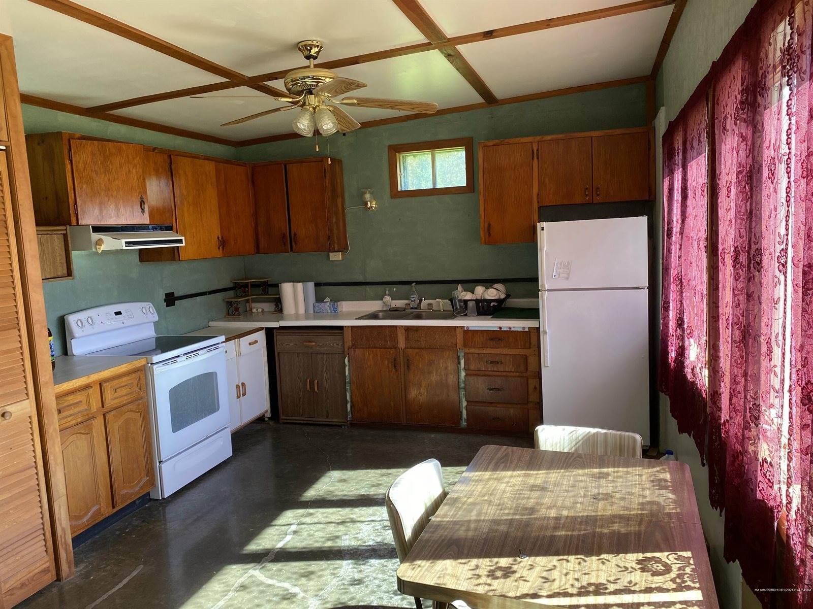 274 Center Road, Easton, ME 04740