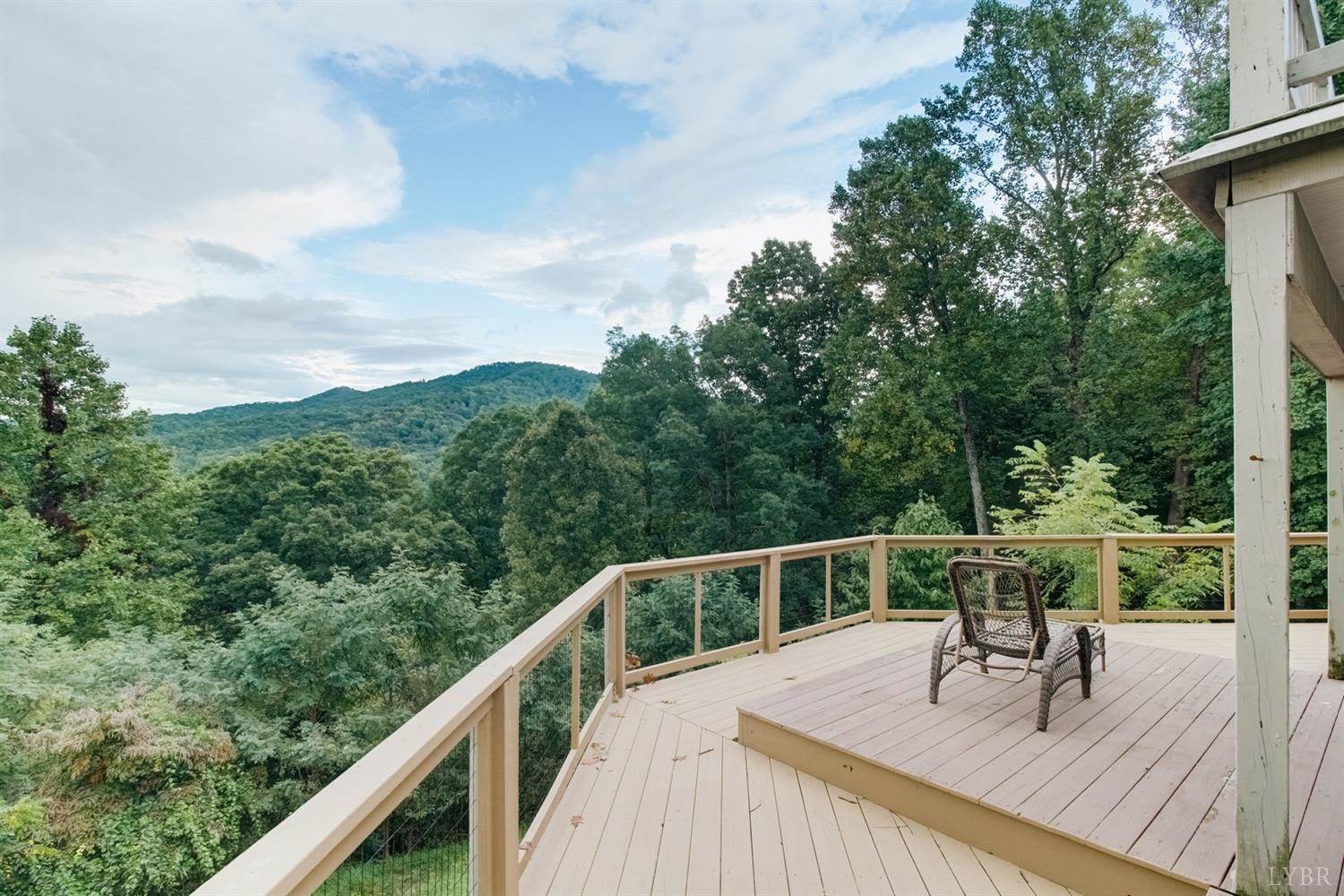 590 Gun Mountain Road, Monroe, VA 24574