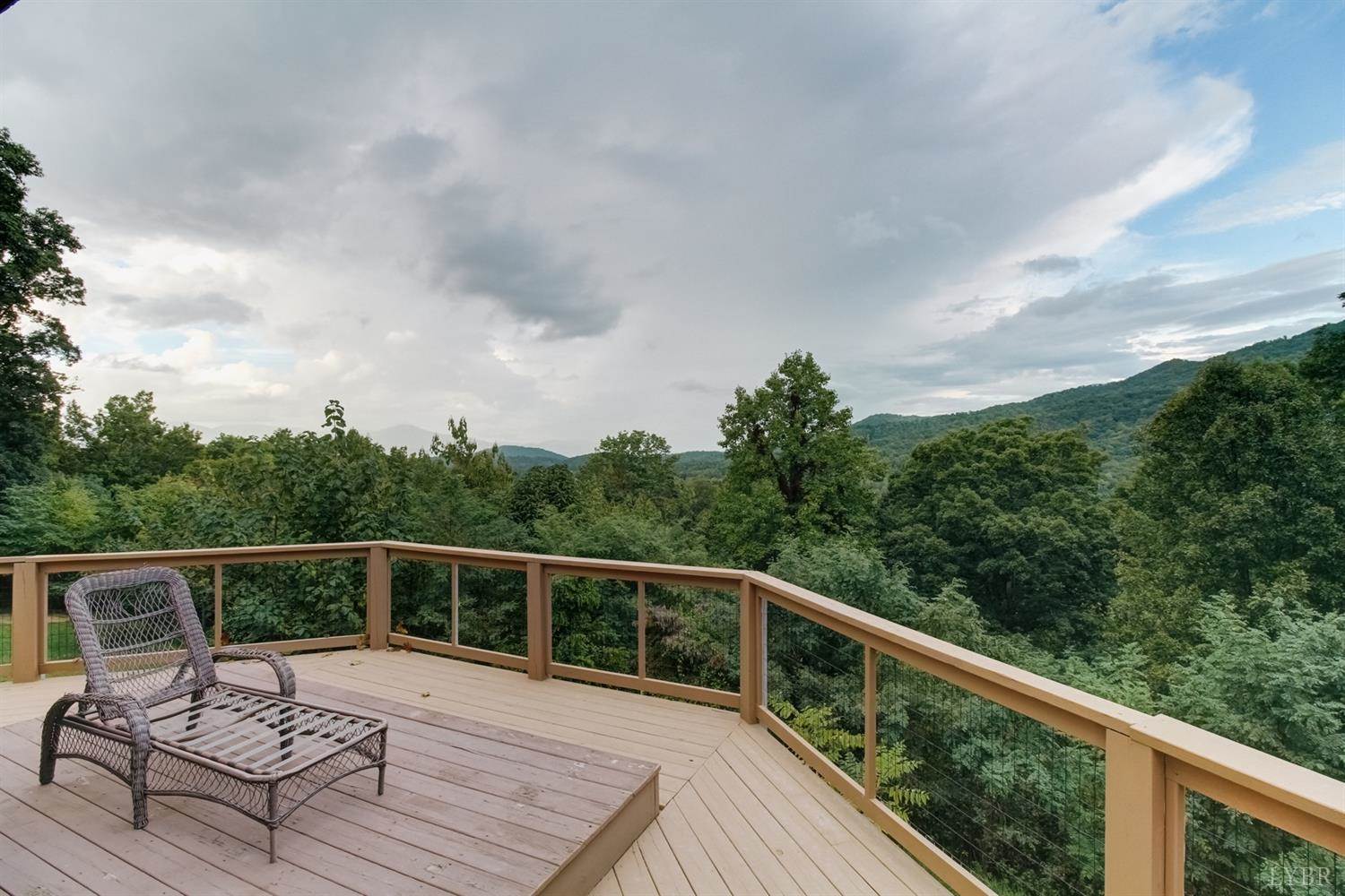 590 Gun Mountain Road, Monroe, VA 24574