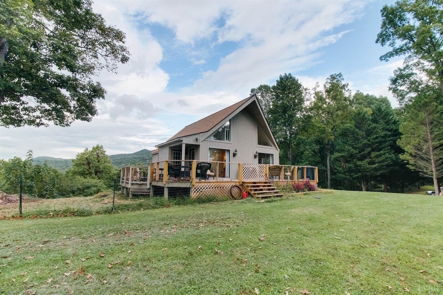 590 Gun Mountain Road, Monroe, VA 24574