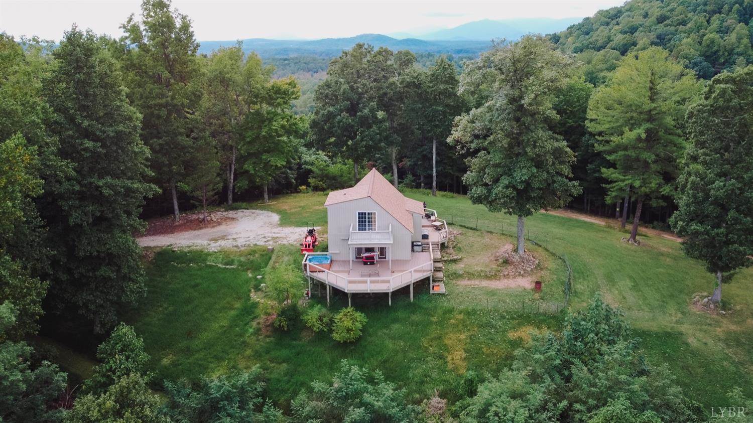 590 Gun Mountain Road, Monroe, VA 24574