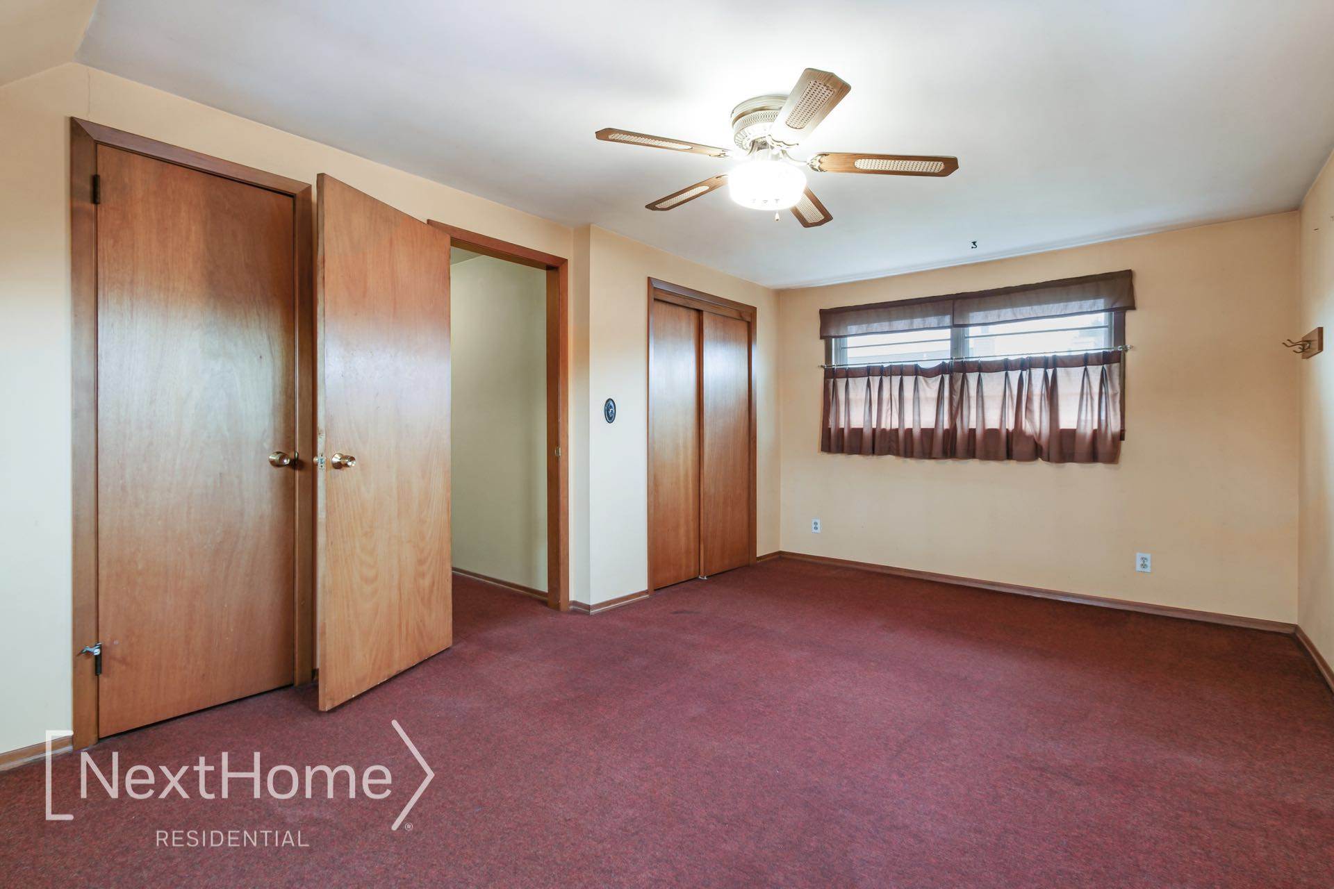 8 Lee Avenue, Albertson, NY 11507