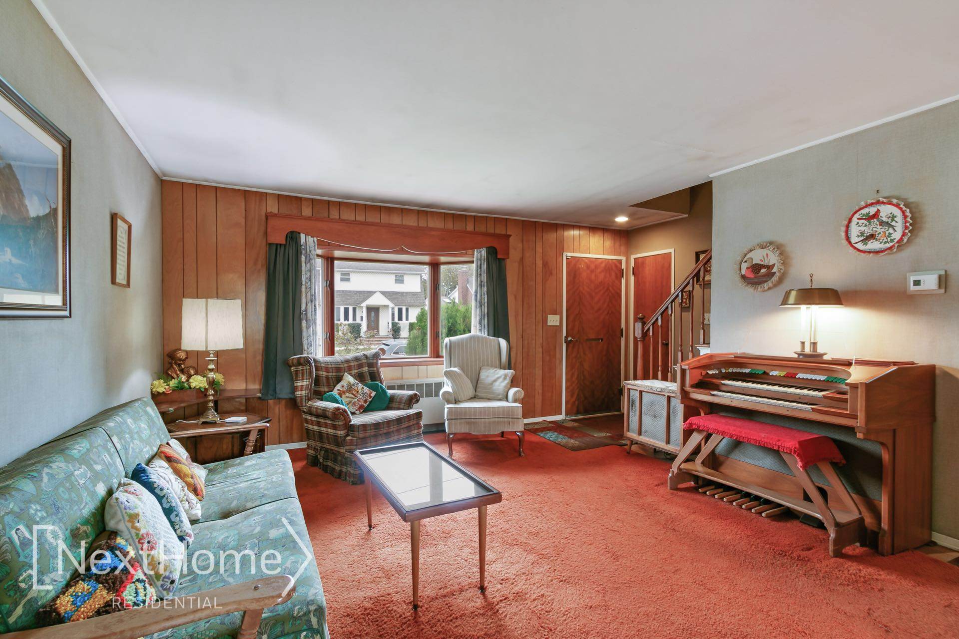 8 Lee Avenue, Albertson, NY 11507