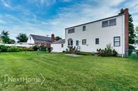 8 Lee Avenue, Albertson, NY 11507