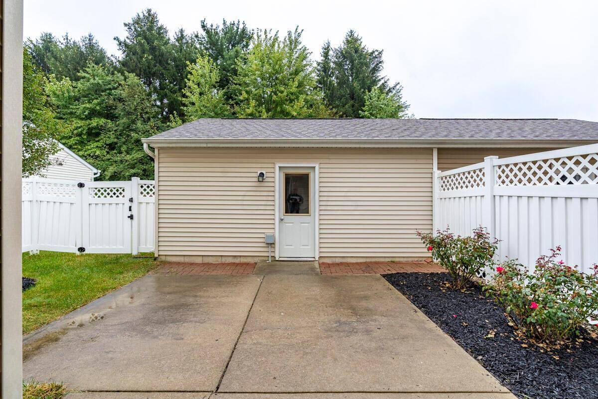 6137 Braet Road, Westerville, OH 43081