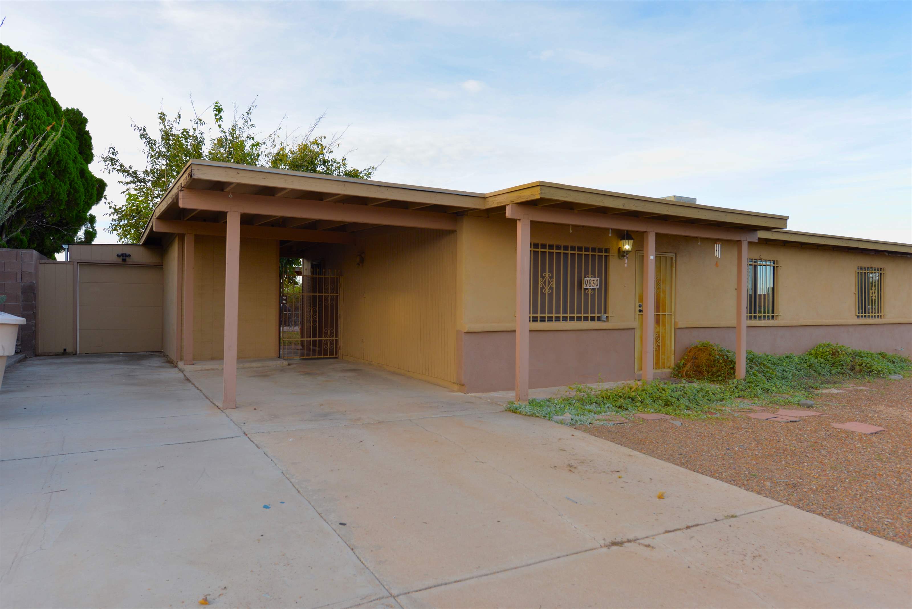 9830 E Celeste Dr, Tucson, AZ 85730