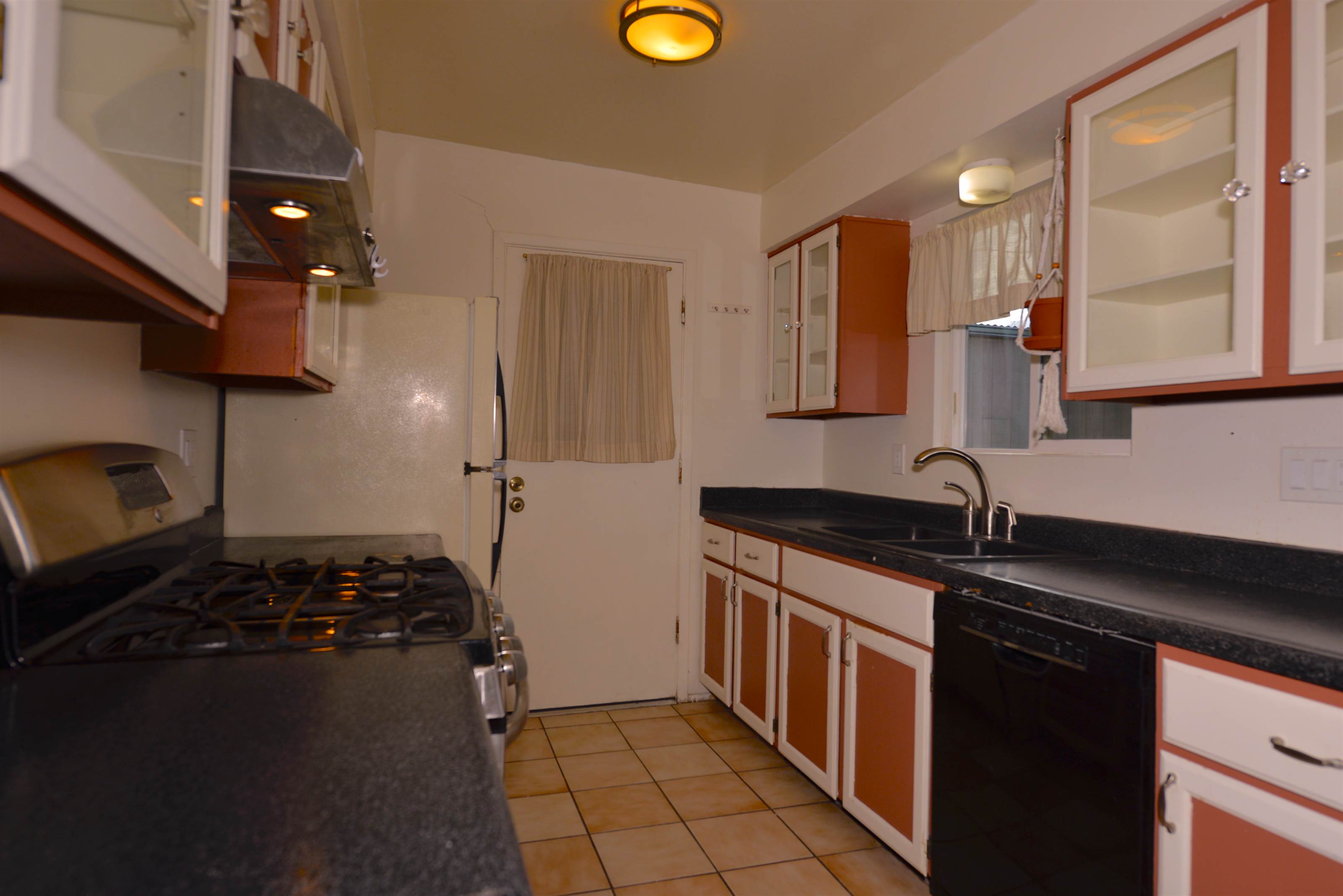 9830 E Celeste Dr, Tucson, AZ 85730