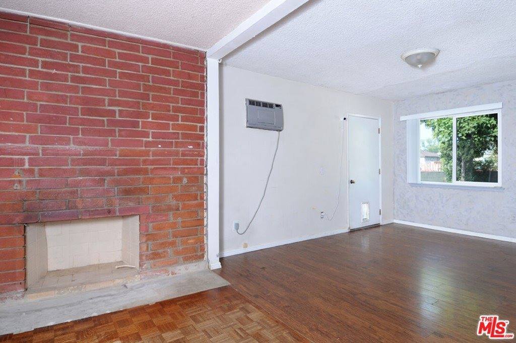 12922 Osborne Street, Arleta, CA 91331