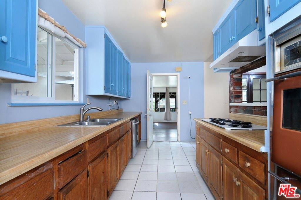 12922 Osborne Street, Arleta, CA 91331