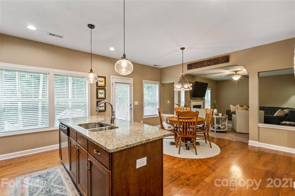 105 Branchview Drive, Mooresville, NC 28115