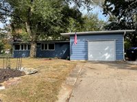 1300 SW Cornwall ST, Topeka, KS 66611