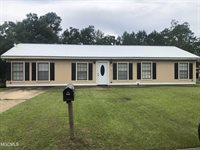 913 Sycamore Dr, Gulfport, MS 39503