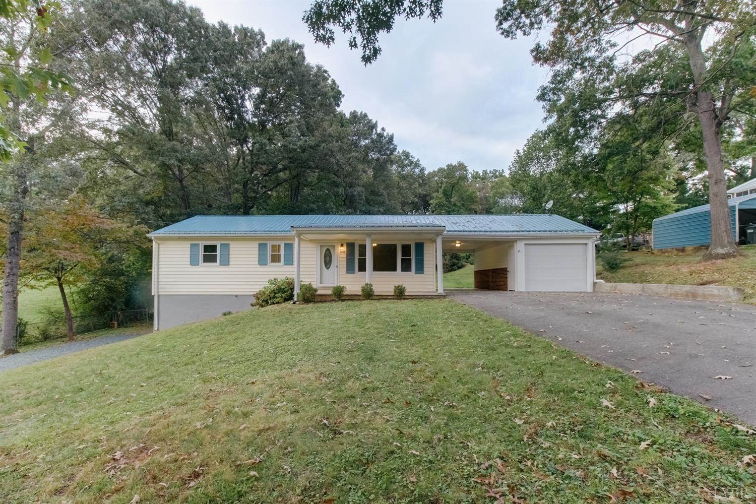 132 Dellwood Drive, Madison Heights, VA 24572