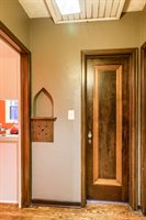 1315 S 52 Street, Omaha, NE 68106